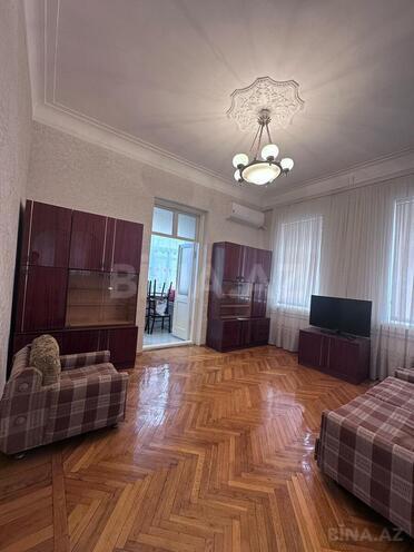 Сдаётся 3-комн. вторичка 80 м², м. Элмляр Академиясы, photo 3 from 12