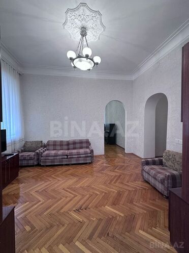 Сдаётся 3-комн. вторичка 80 м², м. Элмляр Академиясы, photo 1 from 12