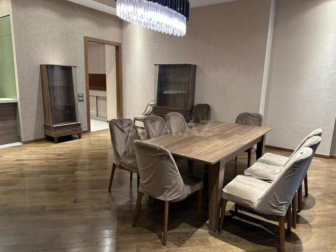 İcarəyə verilir 4 otaqlı yeni tikili 190 m², 28 May m., photo 5 from 30