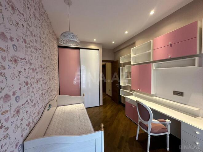 İcarəyə verilir 4 otaqlı yeni tikili 190 m², 28 May m., photo 18 from 30