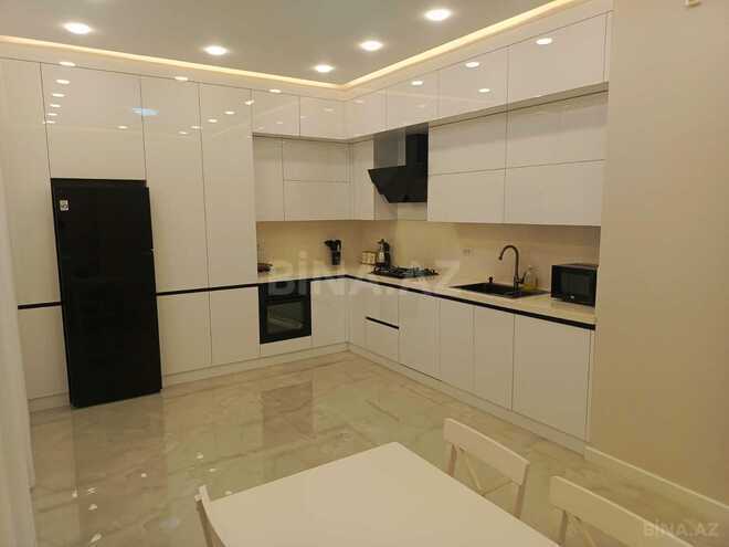 Сдаётся 3-комн. новостройка 120 м², м. Низами, photo 11 from 32