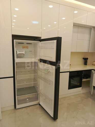 Сдаётся 3-комн. новостройка 120 м², м. Низами, photo 18 from 32