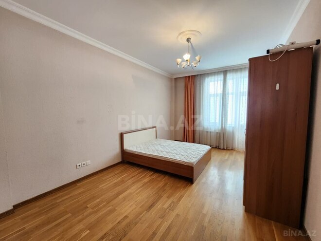 Продаётся 4-комн. новостройка 186 м², м. Элмляр Академиясы, photo 16 from 20