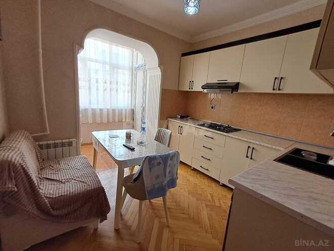 İcarəyə verilir 3 otaqlı köhnə tikili 70 m², Qara Qarayev m., photo 9 from 13