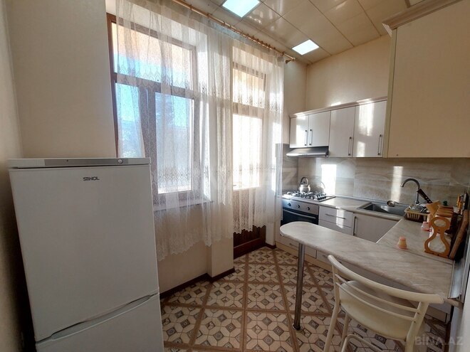 Сдаётся 2-комн. вторичка 60 м², Насиминский  р., photo 13 from 16