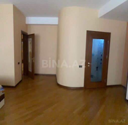 İcarəyə verilir 6 otaqlı ofis 250 m², 28 May m., photo 18 from 24