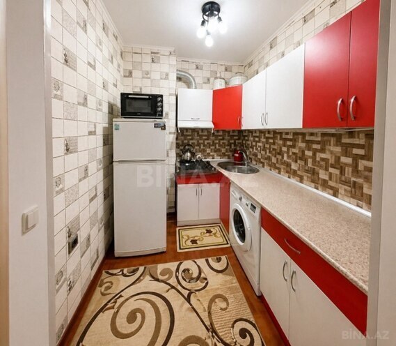 Satılır 3 otaqlı köhnə tikili 65 m², Xalqlar Dostluğu m., photo 6 from 7