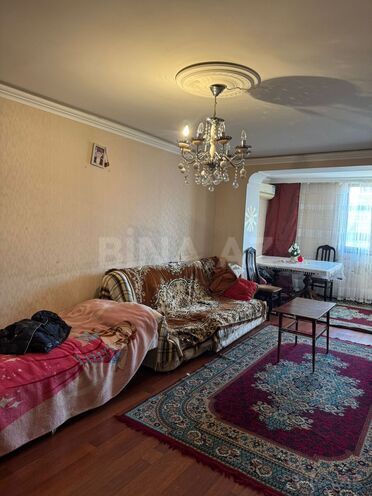 Продаётся 3-комн. вторичка 65 м², Абшеронcкий  р., photo 1 from 10