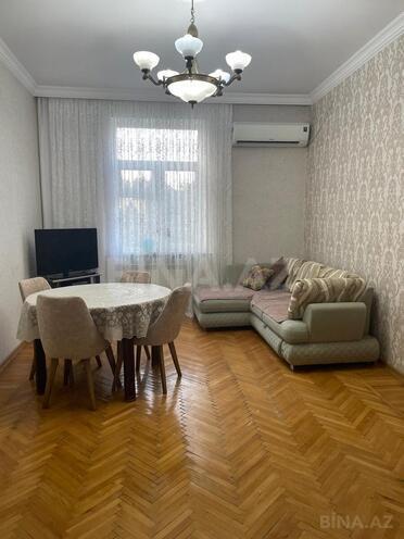 Satılır 2 otaqlı köhnə tikili 55 m², Nizami m., photo 3 from 11