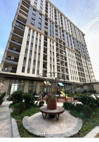 Сдаётся 1-комн. новостройка 55 м², м. Низами, photo 1 from 12
