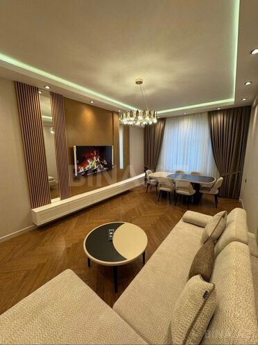 Продаётся 3-комн. новостройка 120 м², м. Элмляр Академиясы, photo 4 from 12