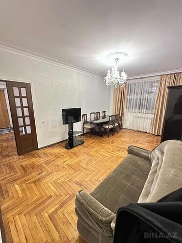 İcarəyə verilir 3 otaqlı köhnə tikili 80 m², Əhmədli m., photo 1 from 11