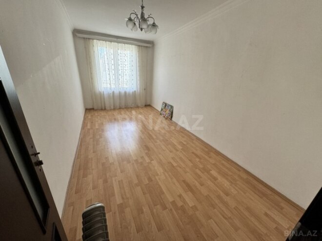 Продаётся 3-комн. вторичка 70 м², м. Иншаатчылар, photo 6 from 17