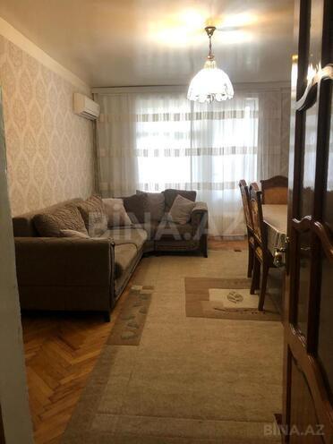 Сдаётся 2-комн. вторичка 45 м², м. Иншаатчылар, photo 1 from 11