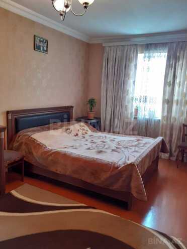 Продаётся 4-комн. вторичка 100 м², м. Низами, photo 4 from 11