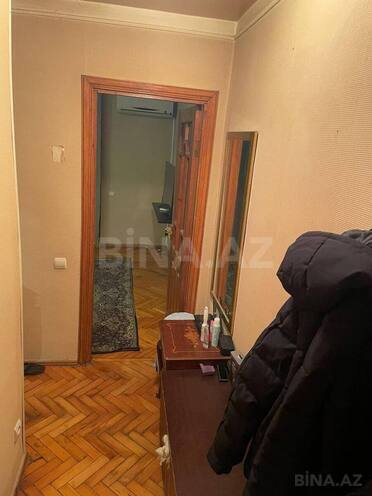 Продаётся 1-комн. вторичка 30 м², м. Низами, photo 3 from 8