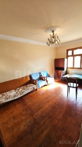 İcarəyə verilir 2 otaqlı köhnə tikili 65 m², Xalqlar Dostluğu m., photo 1 from 13
