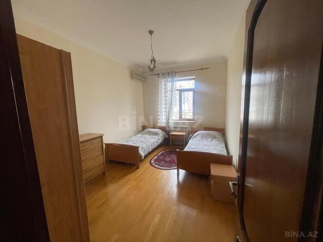 Сдаётся 5-комн. вторичка 200 м², м. Низами, photo 9 from 20