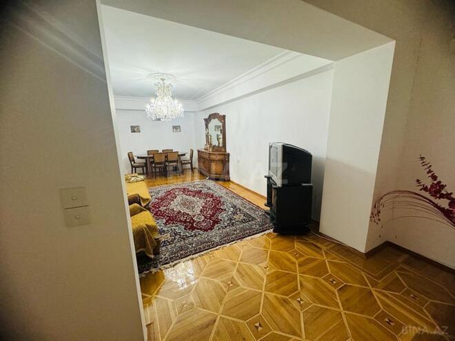 Продаётся 3-комн. вторичка 100 м², Сабаильский р., photo 1 from 17