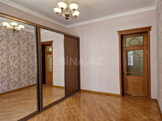 Satılır 12 otaqlı həyət evi/bağ evi 480 m², Həzi Aslanov q., photo 18 from 32