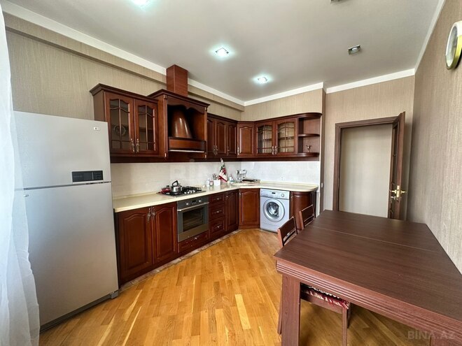 Сдаётся 2-комн. новостройка 80 м², м. Иншаатчылар, photo 7 from 13