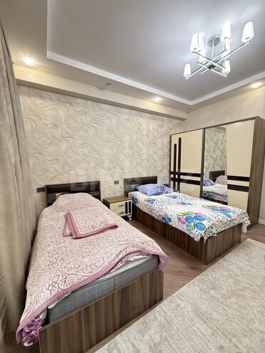 Продаётся 3-комн. новостройка 112 м², м. Элмляр Академиясы, photo 17 from 26