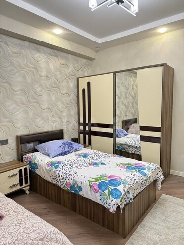 Продаётся 3-комн. новостройка 112 м², м. Элмляр Академиясы, photo 18 from 26