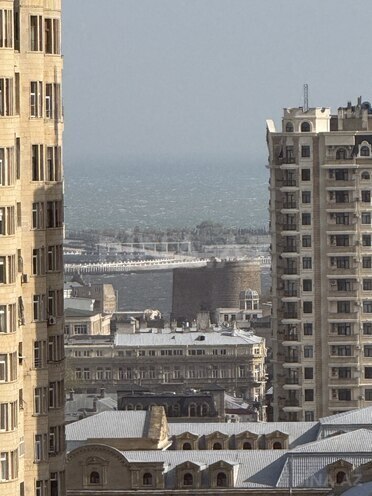 Продаётся 4-комн. новостройка 180 м², м. Низами, photo 18 from 32