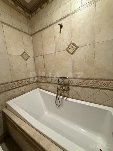 Продаётся 4-комн. новостройка 180 м², м. Низами, photo 30 from 32