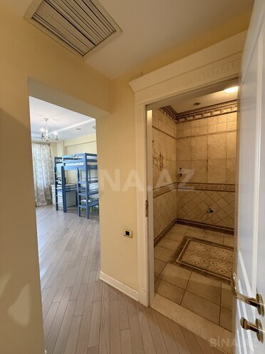 Продаётся 4-комн. новостройка 180 м², м. Низами, photo 21 from 32
