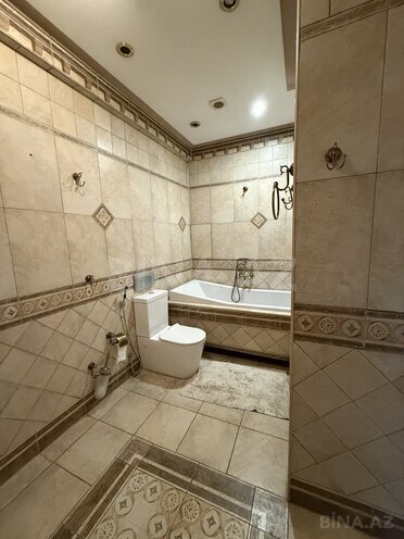Продаётся 4-комн. новостройка 180 м², м. Низами, photo 22 from 32