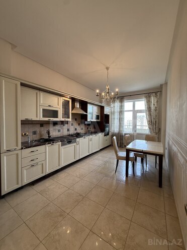 Продаётся 4-комн. новостройка 180 м², м. Низами, photo 8 from 32