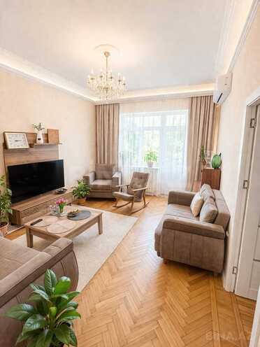 İcarəyə verilir 3 otaqlı köhnə tikili 70 m², Nəsimi r., photo 1 from 15