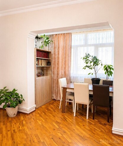 Продаётся 3-комн. вторичка 100 м², м. Нефтчиляр, photo 1 from 16