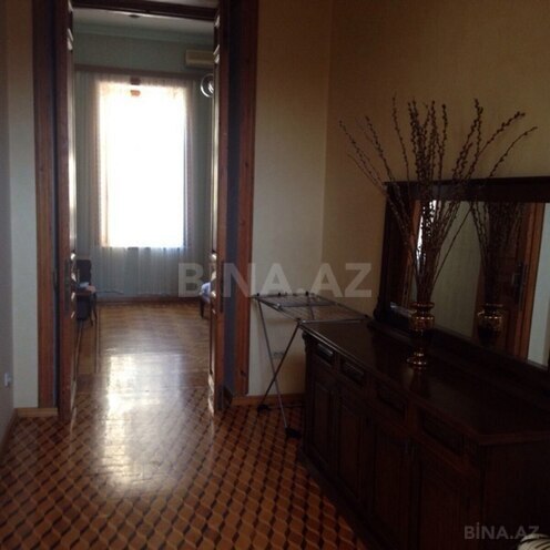 Продаётся 3-комн. вторичка 120 м², м. 28 мая, photo 8 from 12