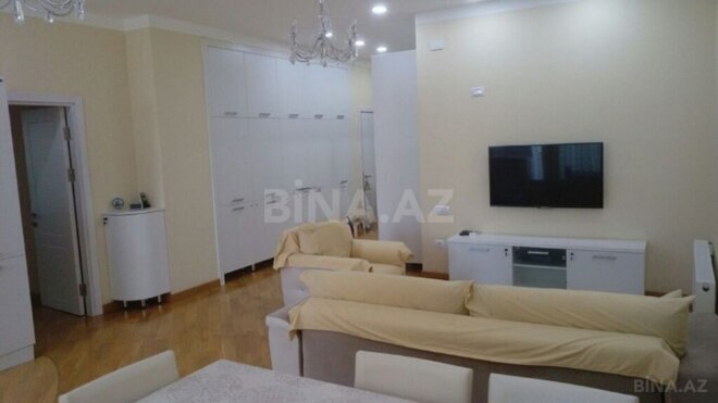 Сдаётся 3-комн. новостройка 120 м², м. Элмляр Академиясы, photo 1 from 11