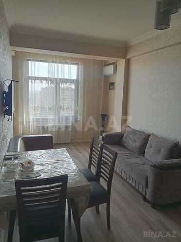 Сдаётся 2-комн. вторичка 65 м², м. Иншаатчылар, photo 1 from 14