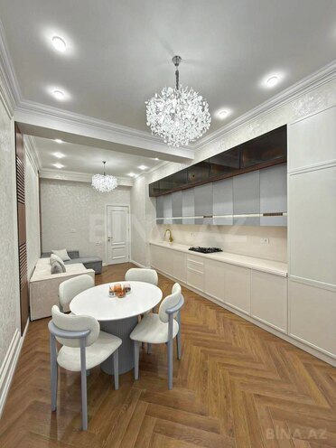 Satılır 3 otaqlı yeni tikili 130 m², Bakmil m., photo 9 from 13