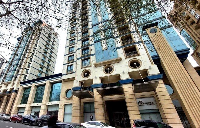 Сдаётся 3-комн. новостройка 110 м², м. 28 мая, photo 1 from 19