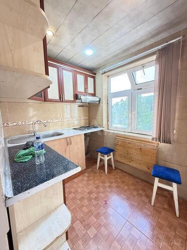 Satılır 2 otaqlı köhnə tikili 55 m², Xalqlar Dostluğu m., photo 10 from 13