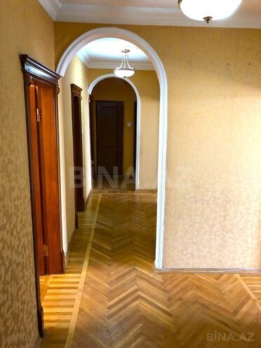 Продаётся 5-комн. вторичка 130 м², м. Халглар Достлугу, photo 18 from 20