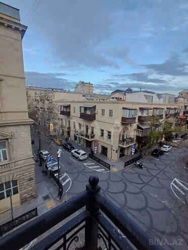 Сдаётся 2-комн. офис 65 м², м. Сахил, photo 1 from 9