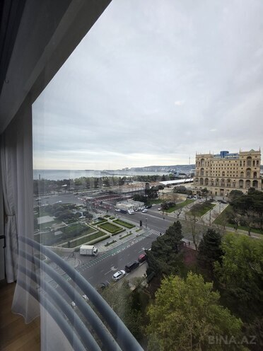 Сдаётся 4-комн. новостройка 180 м², м. 28 мая, photo 1 from 20