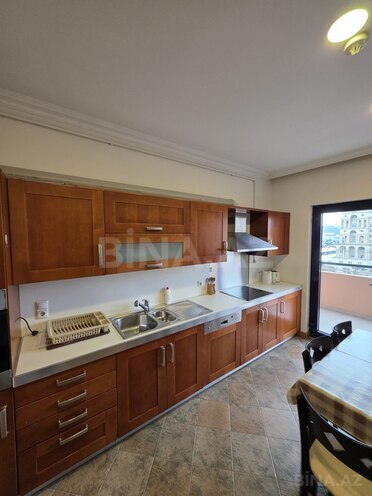 Сдаётся 4-комн. новостройка 180 м², м. 28 мая, photo 10 from 20