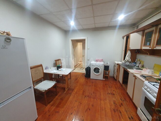 Satılır 3 otaqlı köhnə tikili 90 m², Qara Qarayev m., photo 10 from 22