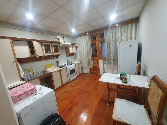 Satılır 3 otaqlı köhnə tikili 90 m², Qara Qarayev m., photo 13 from 22