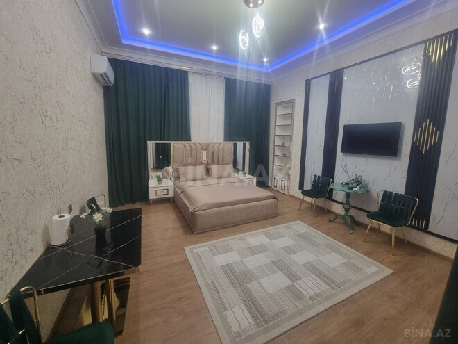 Сдаётся 2-комн. вторичка 65 м², м. Сахил, photo 1 from 11