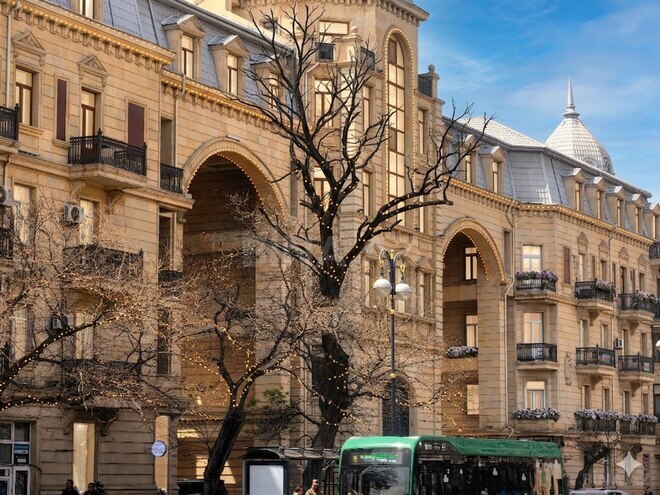 Satılır 3 otaqlı köhnə tikili 96.8 m², Sahil m., photo 1 from 30