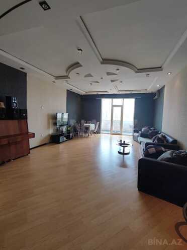 Продаётся 2-комн. новостройка 120 м², м. Низами, photo 1 from 7