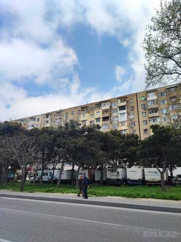 Satılır 5 otaqlı köhnə tikili 110 m², Xalqlar Dostluğu m., photo 1 from 12